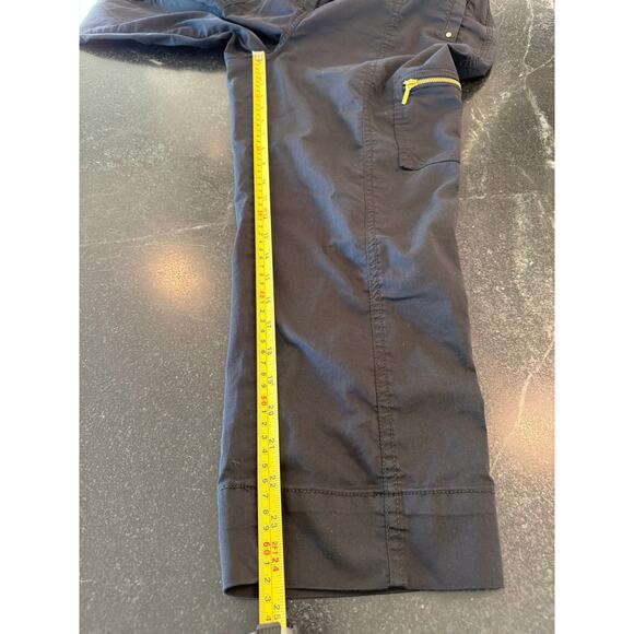 Chico's black crop cargo  pants Chico's 2.5  = 14 Large - Picture 7 of 8